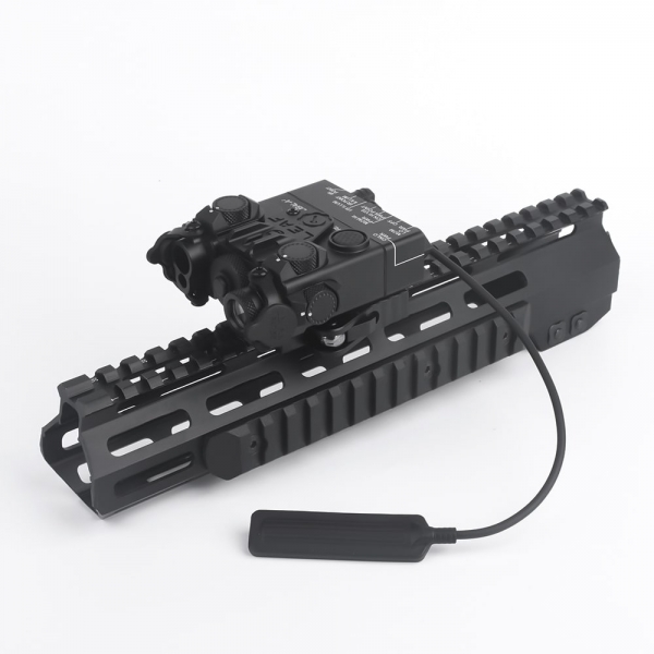 Лазерний приціл ЛЦУ Tactical DBAL-A2/PEQ15